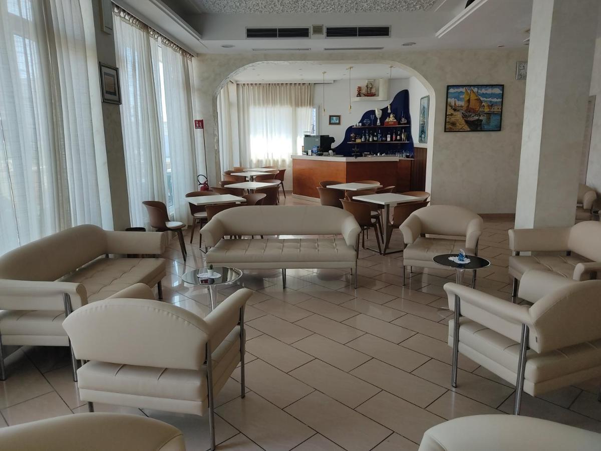 Hotel Alexander Resort ริมินี ภายนอก รูปภาพ