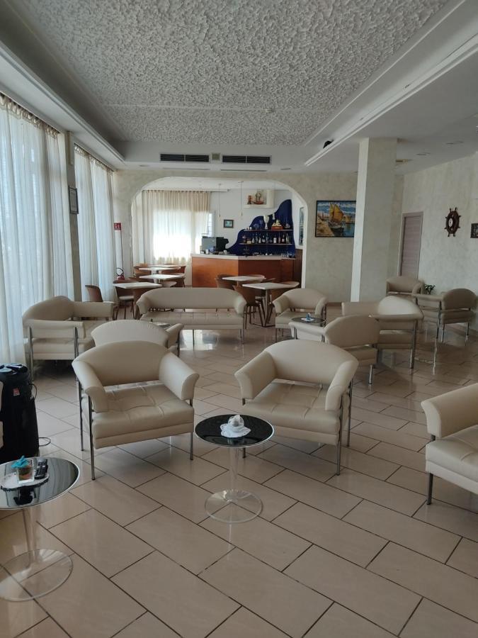Hotel Alexander Resort ริมินี ภายนอก รูปภาพ