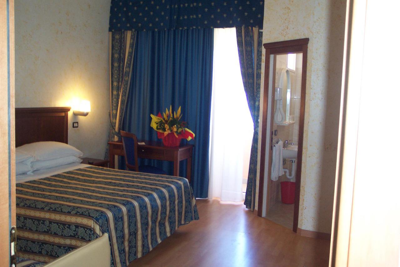 Hotel Alexander Resort ริมินี ภายนอก รูปภาพ
